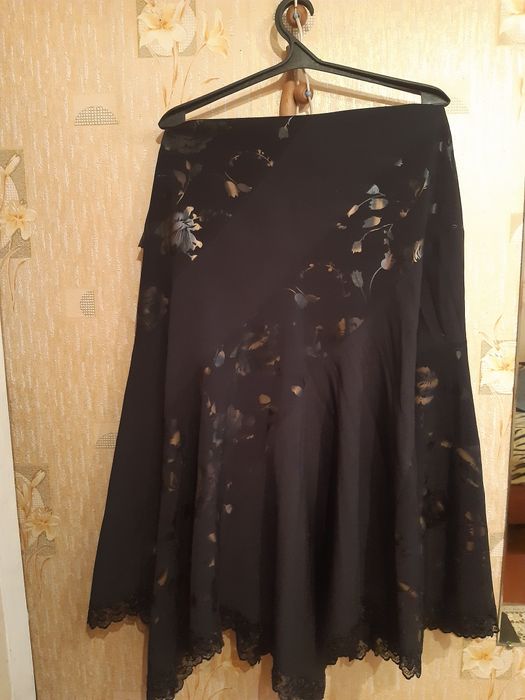 Костюм женский,кофты,юбки