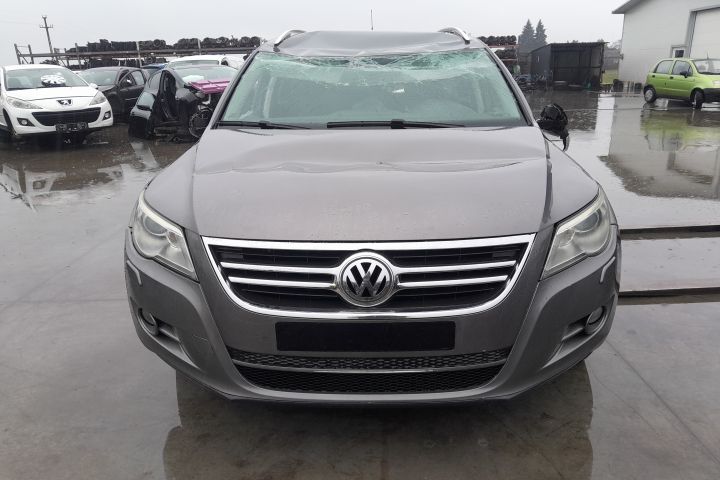 Bara spate dezechipata 5n0807301c 5n0807301c Volkswagen VW Tiguan pri
