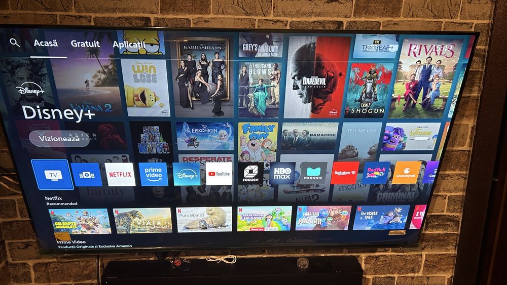 Vand TV Philips cu folia pe el