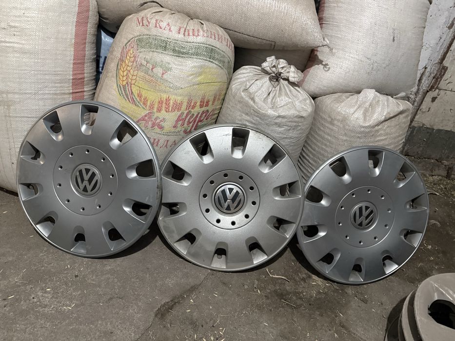 Продам колпаки R16 3 штуки