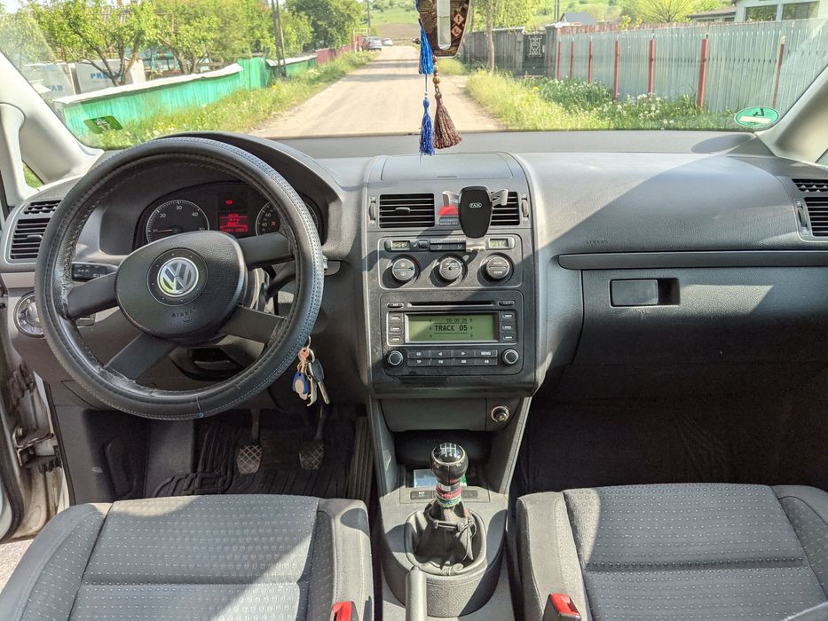 Volkswagen Touran 1.9 TDI 105cp - întreținută, acte la zi