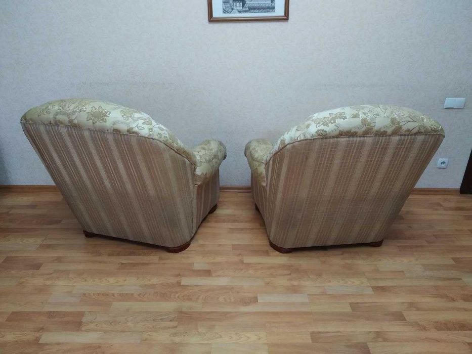 Кресла мягкие.  Большие. Пара ( 2 штуки ).
