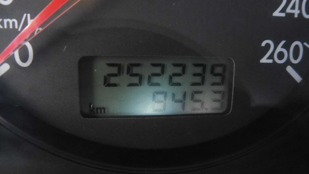 VOLKSWAGEN Golf 2004 — imagine 5