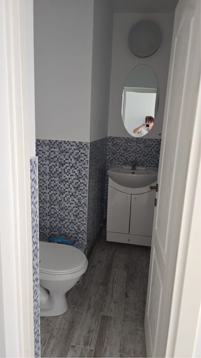 Proprietar, dau spre închiriere apartament decomnadat cu 3 camere, Pacurari, Lukoil