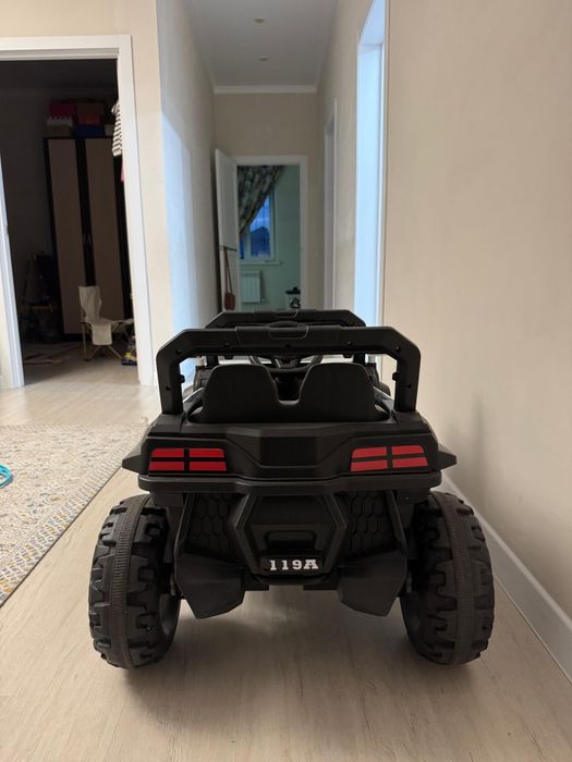 Продам деткую машину