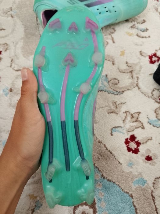 Adidas F50 носились