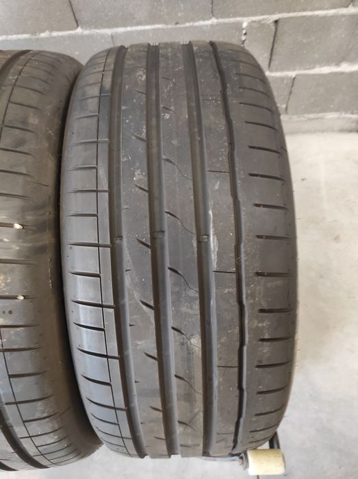 255/45/19 Hankook