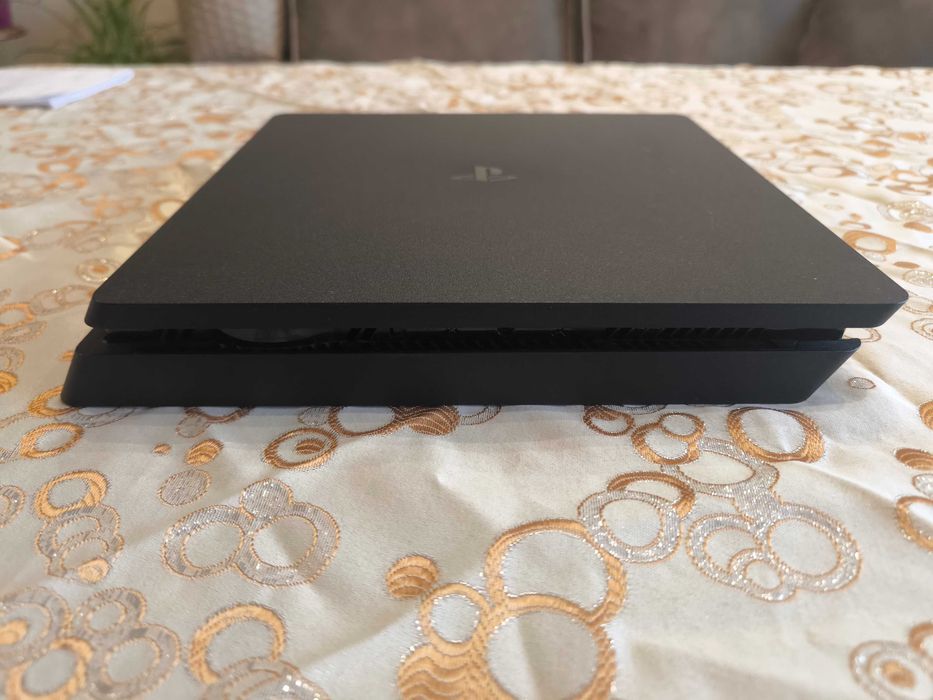 Sony Playstation 4 1 TB