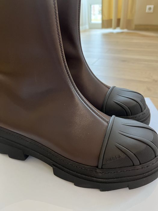 Боти Furla в кафяв цвят