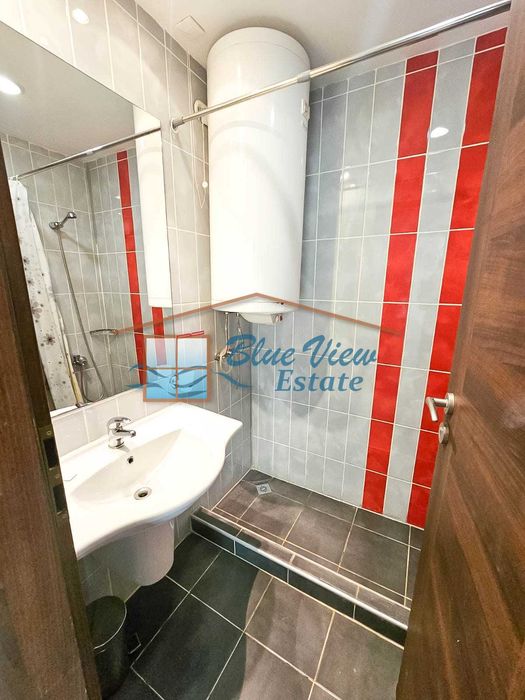 Двустаен апартамент на първа линия в Балчик