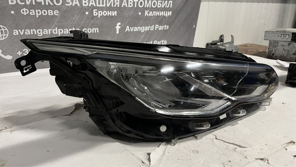 Ляв и десен фар VW Golf 8 2020-