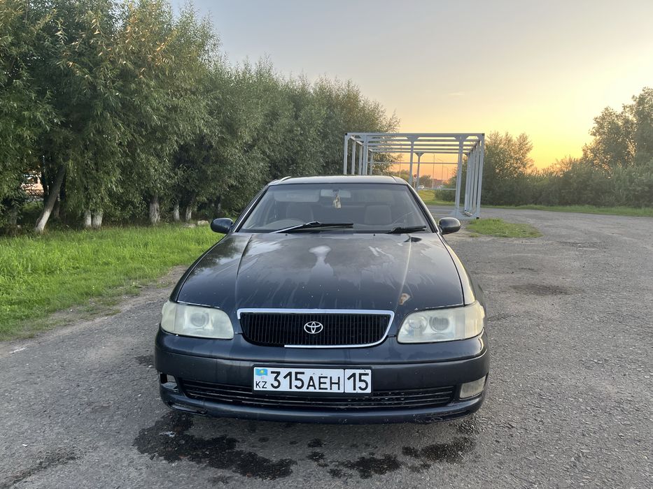 Продам машину таета ариста