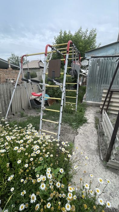 Продам дом район детского мира