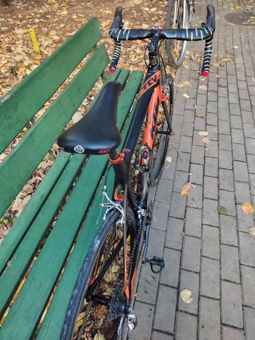 Bicicleta cursieră