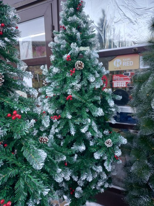Продам новогодние искуственные елки