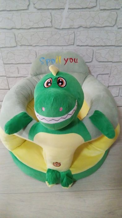 Мягкое кресло для малышам