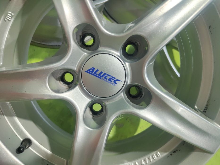 15 5x114.3 Toyota лети джанти 5х114.3