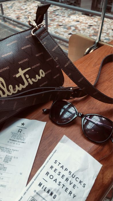 Geantă Valentino pentru damă, imprimeu logo, stare foarte bună