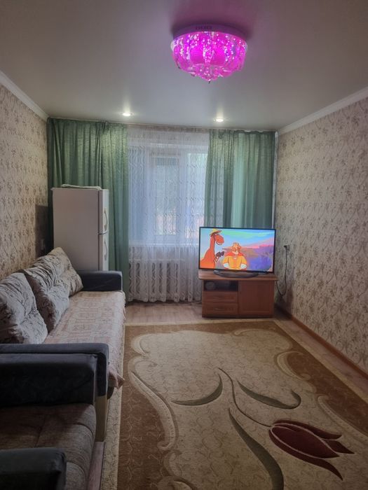 Сдам  2 комн квартиру в центре