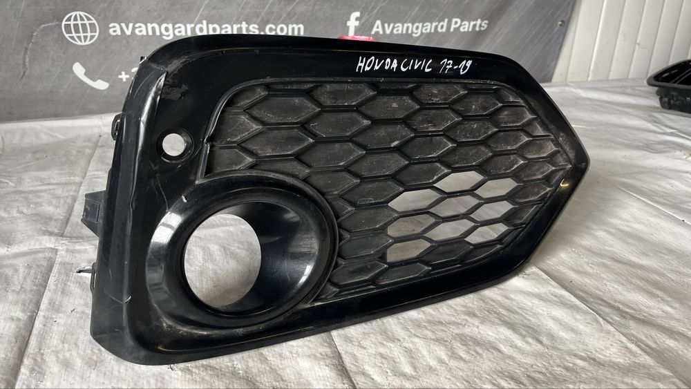 Дясна решетка за халоген Honda Civic X