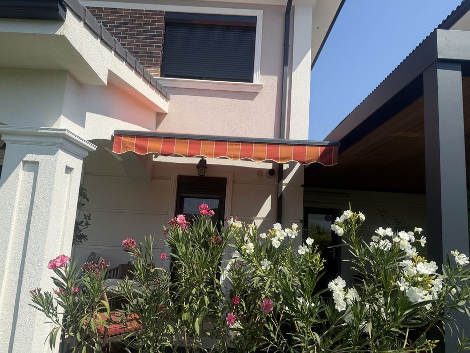 Marchize , Pergole, Sticla Glisanta