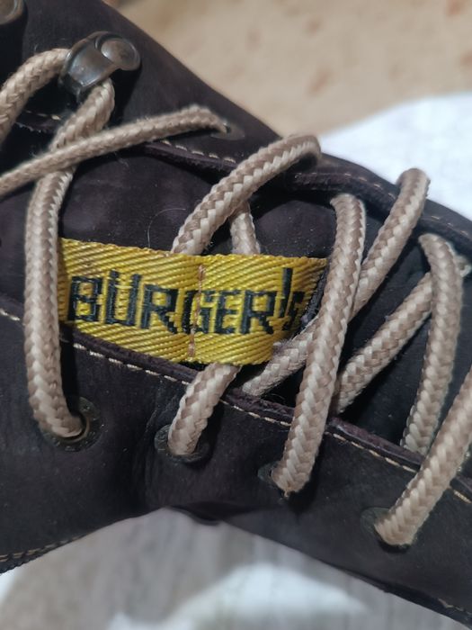 Продам женские полуботинки