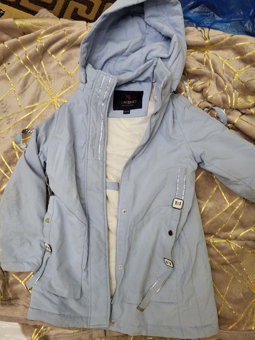 Курточка детская за 2000