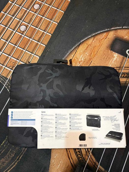 Huse noi de la Hama pentru notebook