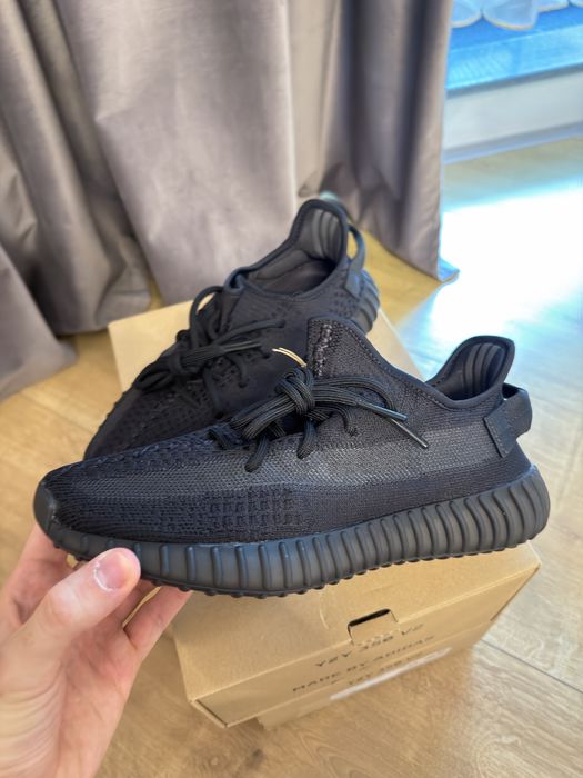 Vand Adidas Yeezy Boost 350 V2 Onyx  - 100% LEGIT/ ORIGINALI - Marimea 41 1/3