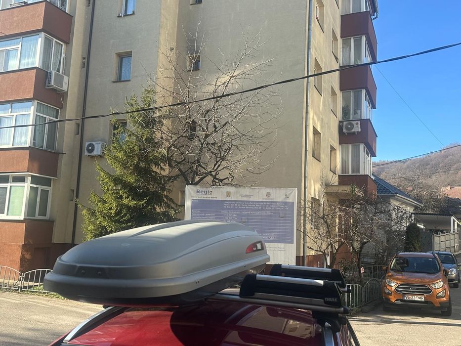 Cutie THULE Polar 500 (volum 310 l)