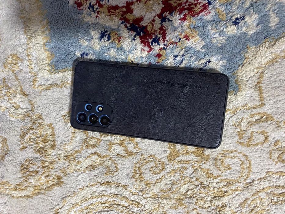 Продам отличный Самсунг А 32 мощный.