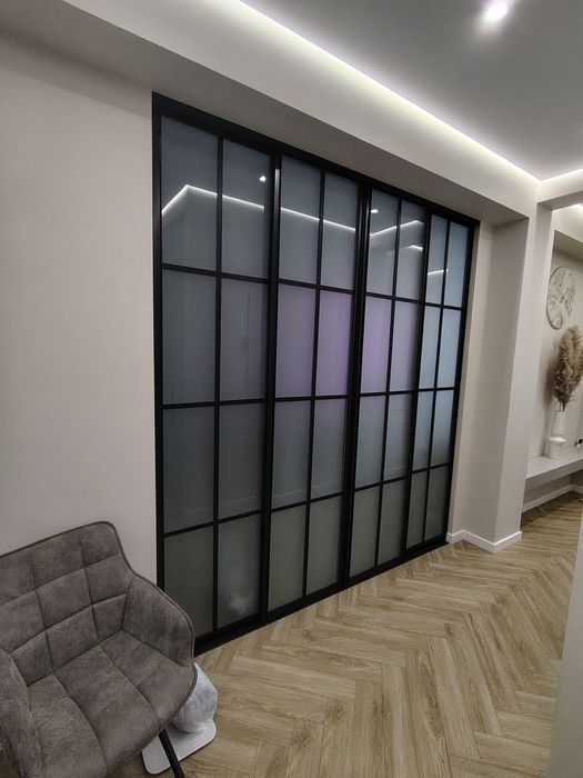 Двери купе, межкомнатные двери