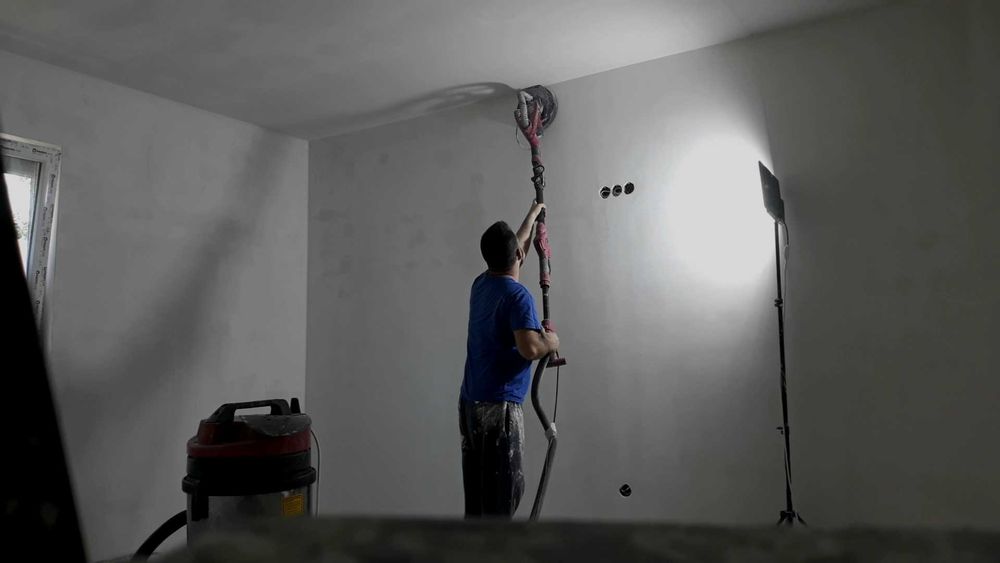 Amenajari interioare, inst. electrice, sanitare si termice