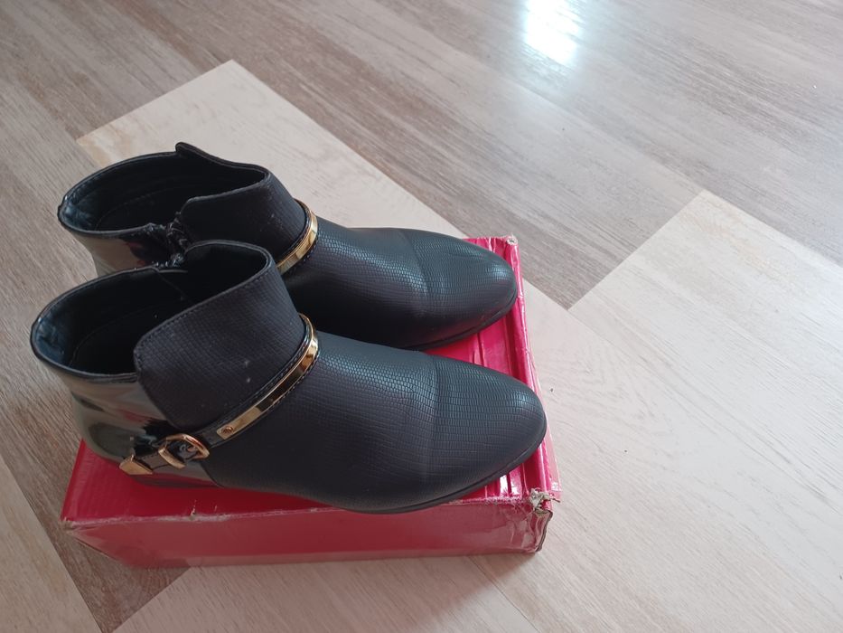 Încălțăminte dama