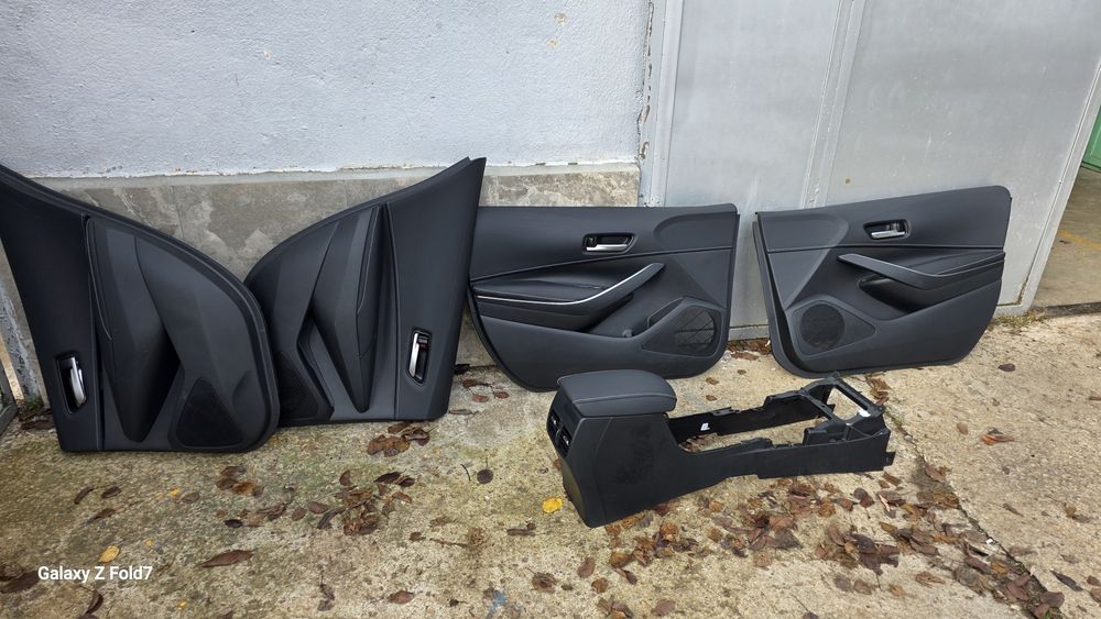 Toyota Corolla (e21) след 2019 Suzuki Swace Кори врати