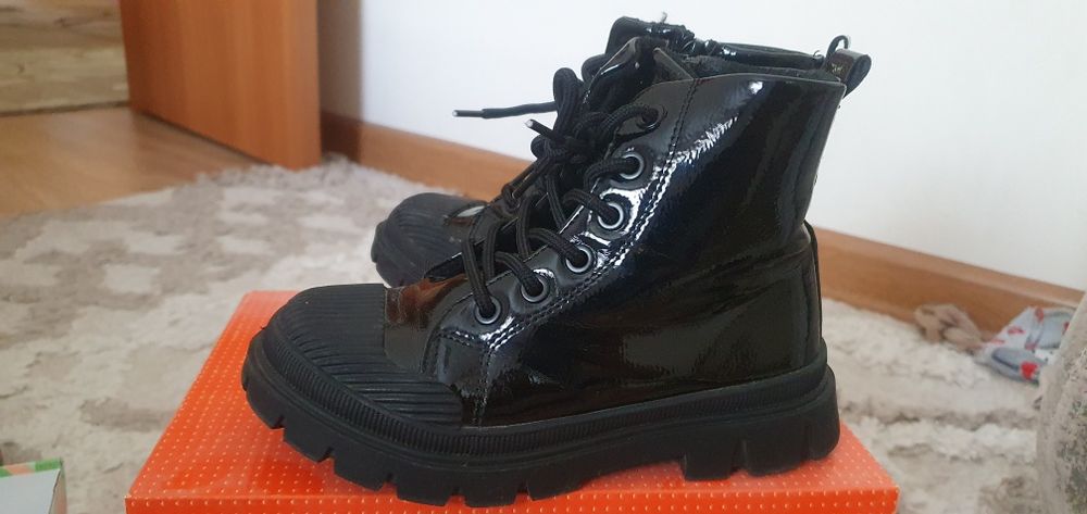 Детская обувь для девочек.