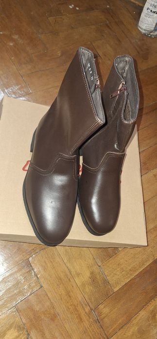 Bocanci militari noi