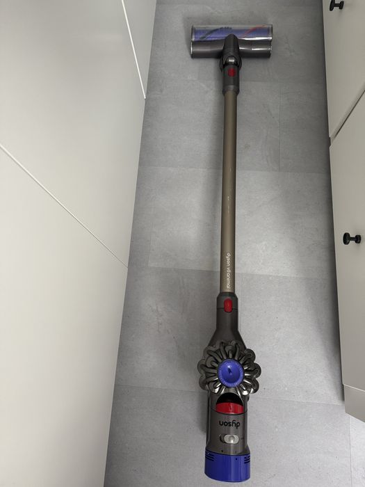 Aspirator Dyson Animal V8