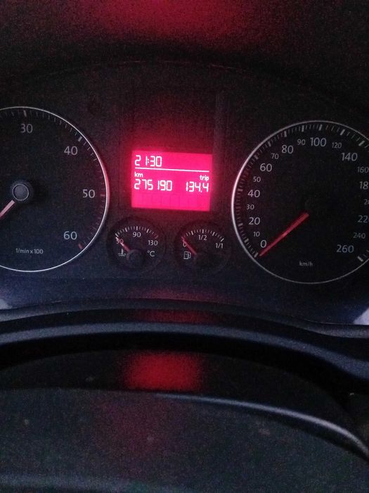 Vând vw golf 5 1.9 tdi