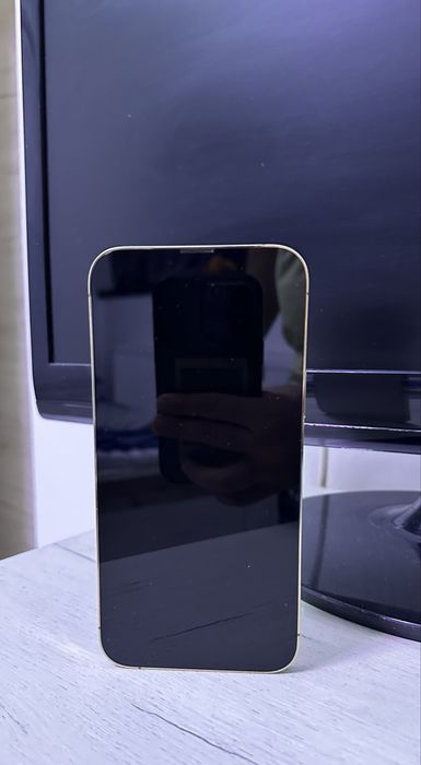 Vând iPhone 13 Pro Max