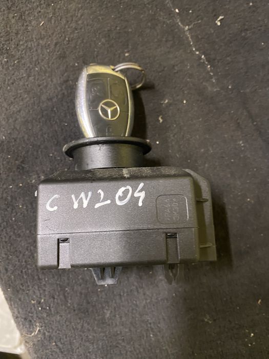 Contact cheie Mercedes C W204 Pret 300 lei