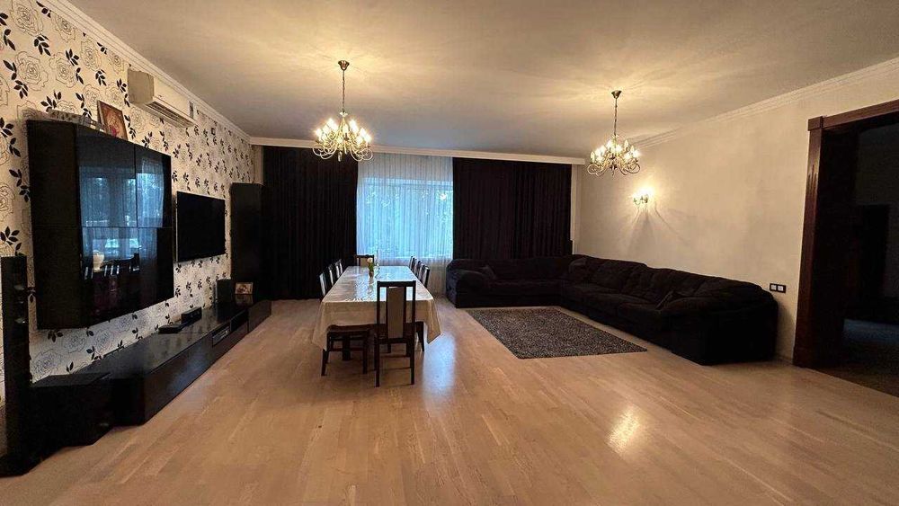 3 дома на территории 34 соток