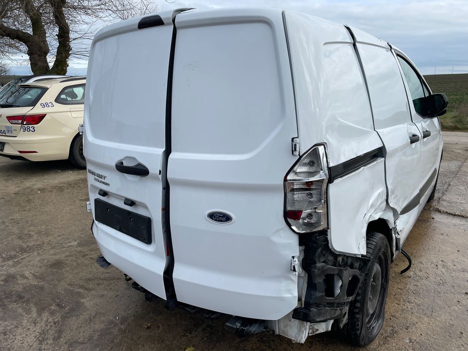 Ford Transit Courier 1.0 EcoBoost 100 кс.6 ск. двигател SFCE 32000 km.
