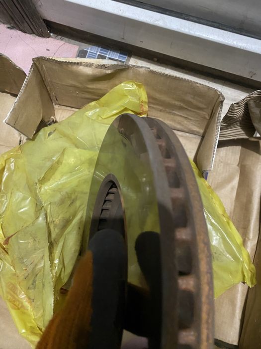 Продам тормозные диски на шевролекобальт