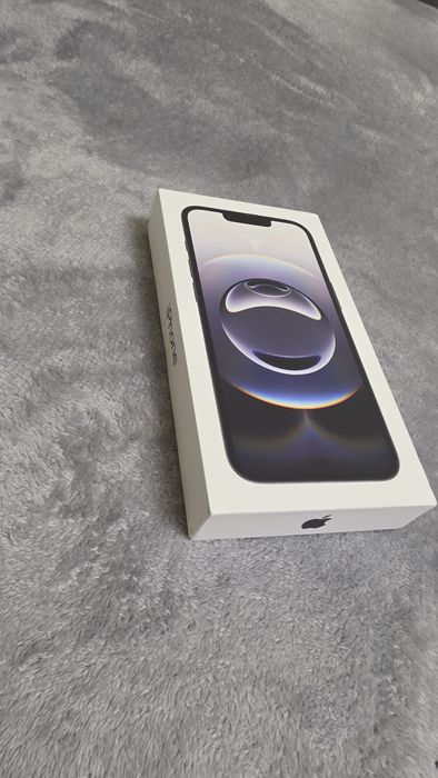 Iphone 16e  128 гб
