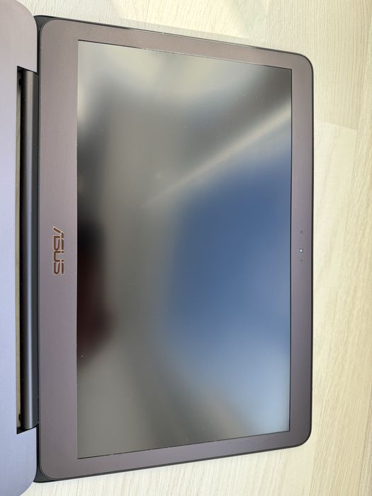 Asus UX305L pentru PIESE