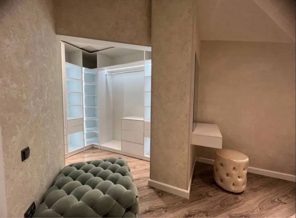 Квартира ЖК Parisien 4/7-8/8 150 м2