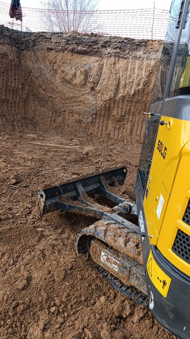 Мини-эксковатор, услуги миниэксковаторы ,