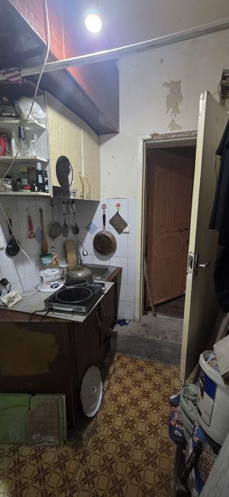 1 xonali kvartira sotiladi