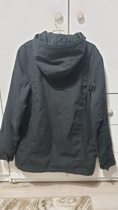 Jachetă de iarnă bărbați RVLT Revolution, cu glugă - neagră